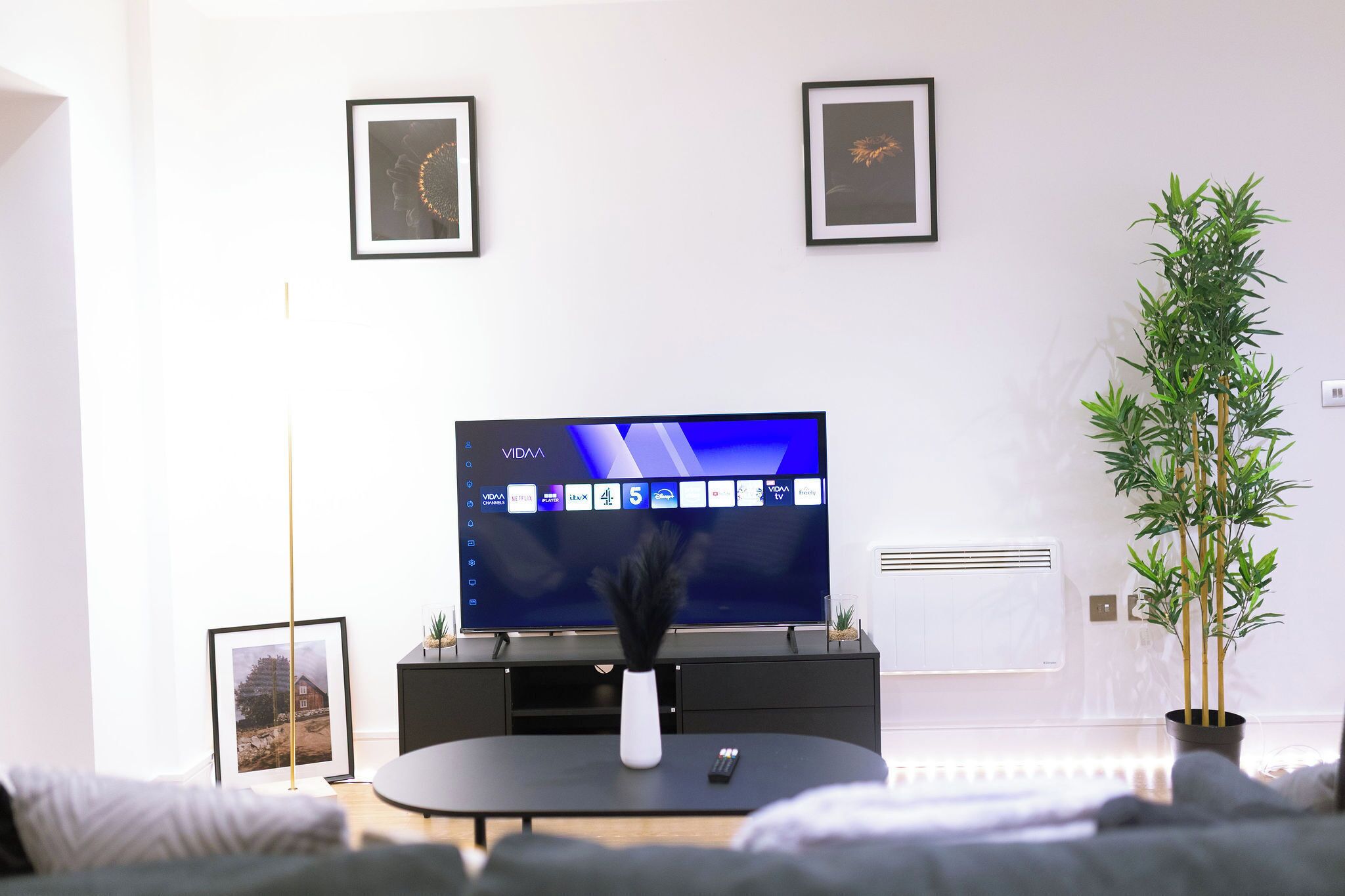 Apartamento, 2 quartos, sacada, vista para a cidade | Sala de estar