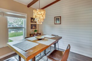 Dining - Dock! Waterfront Angler’s Oasis in Lake Placid (Lake Placid)