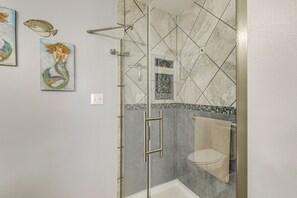 Hair dryer, towels - 'The Lookout' Indian Beach Condo w/ Pool & Ocean (Indian Beach)