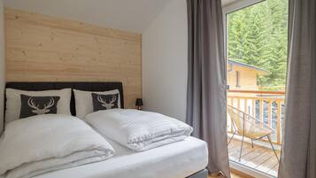 Comfort Chalet, 3 Bedrooms | 7 bedrooms, individually furnished