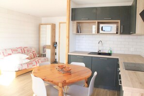 Comfort Apartment, 1 Bedroom | Private kitchen - Val Pierre Apartment for 8 People (Chatel)