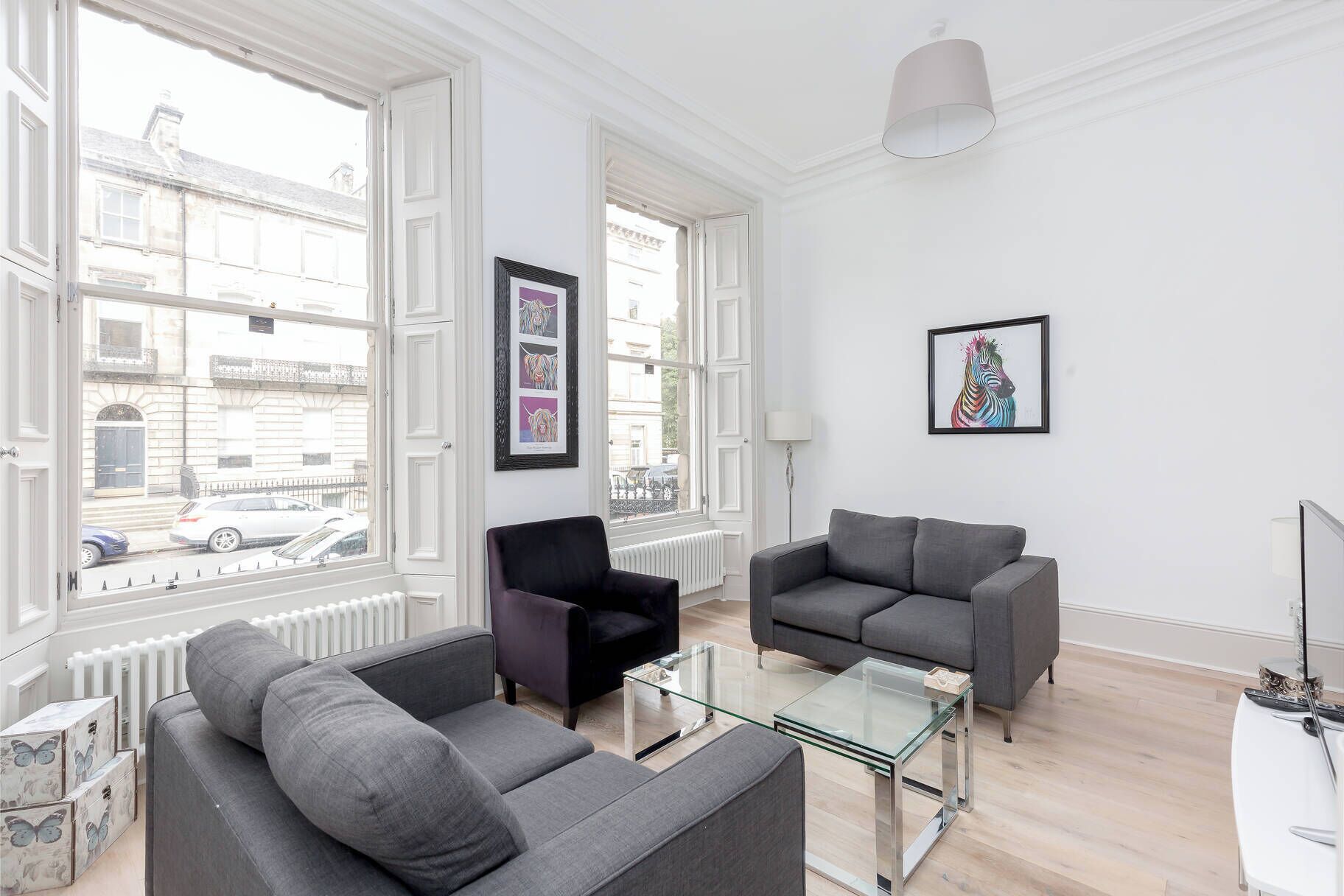 City Apartment | Living area