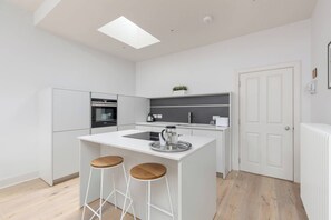 Premium Apartment | Private kitchen - 6 on Chester Apartments (Edinburgh)