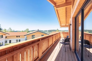 Classic Chalet, 3 Bedrooms | Balcony