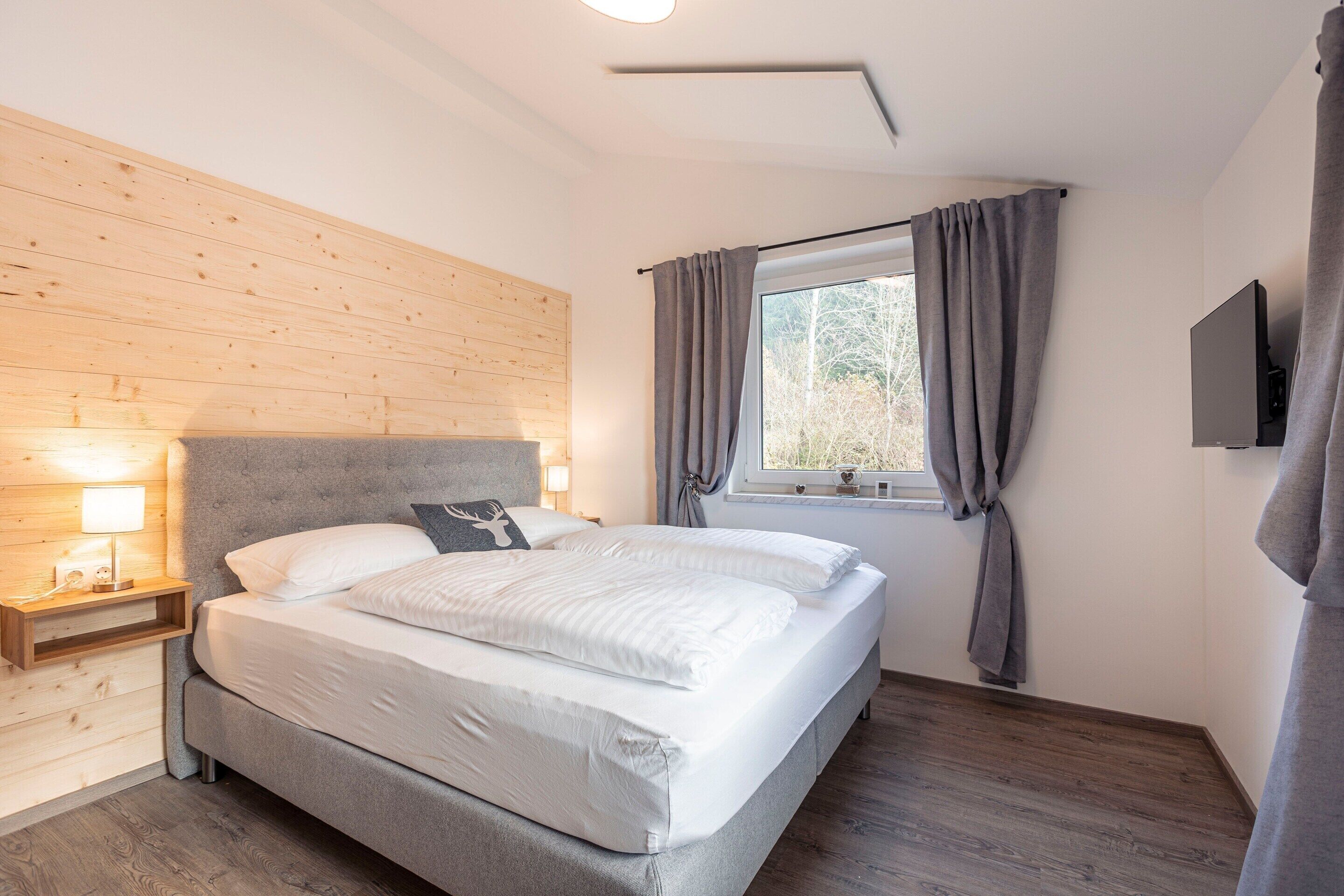 3 bedrooms, individually furnished