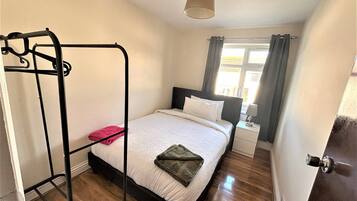 House, 5 Bedrooms, Terrace | 5 bedrooms
