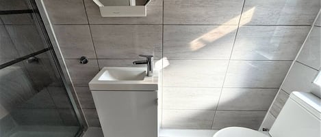 Ferienhaus, 5 Schlafzimmer, Terrasse | Badezimmer