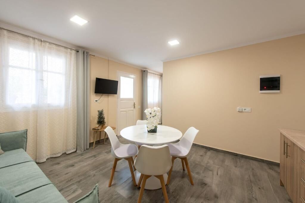 House, Courtyard View