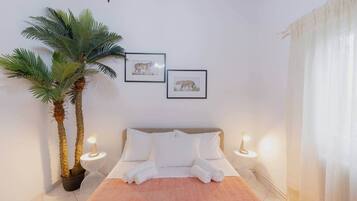 3 chambres, fer et planche à repasser, Wi-Fi gratuit, draps fournis