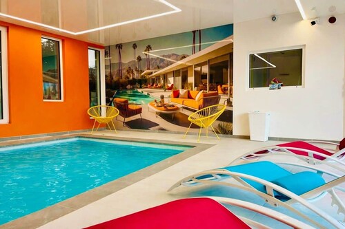 San Francisco - Suite in residence with swimming pool