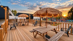 屋外ダイニングエリア