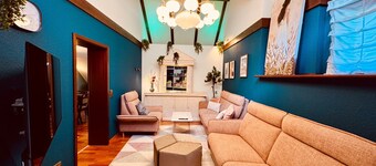 Holiday Home 'Rooftop under the Castle' with Private Terrace, Garden and Wi-Fi