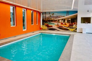 Pool - Hollywood - Suite in residence with swimming pool (Neuf-Mesnil)