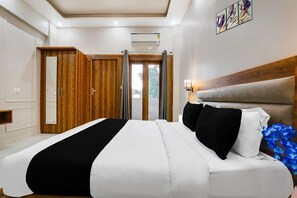 Room - Super Townhouse Kathgharia Chowk (Haldwani)