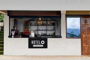 Outdoor dining - Hotel O Ranka Gangtok (Gangtok)