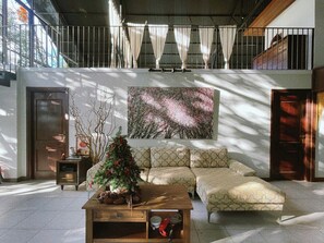 Interior - Retreat House in Da Lat center - 3km to Ho Xuan Huong lake. (Cam Ly - Đà Lạt)