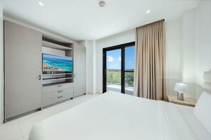 2 bedrooms, travel cot, free WiFi, bed sheets - LUX 2BR Condo w/ King Bed Wariruri 308 by Bocobay (Noord)
