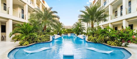 Piscine extérieure