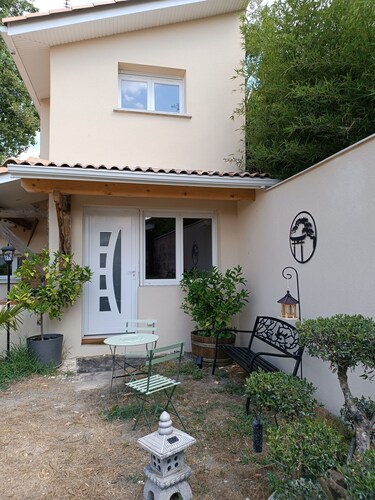Small Maisonette with upper floor of 20m2