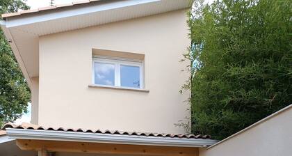 Small Maisonette with upper floor of 20m2