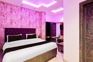 Room - Super Townhouse Oak Kanpur (Kanpur)