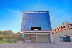 Exterior - Townhouse Skyboat XLO Point (Nashik)