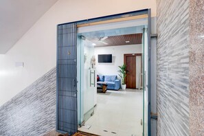 Lobby - Super Collection O Baramunda Bus Terminal (Bhubaneswar)