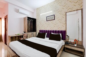 Room - Super Collection O Baramunda Bus Terminal (Bhubaneswar)