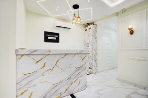 Lobby - Townhouse Oak Prayagraj Allahabad (Prayagraj)