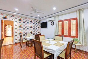 Dining - Townhouse Seethammadhara Junction (Visakhapatnam)