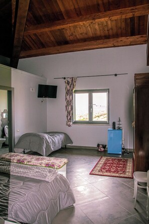 ห้องดีลักซ์ทริปเปิล, วิวไร่องุ่น