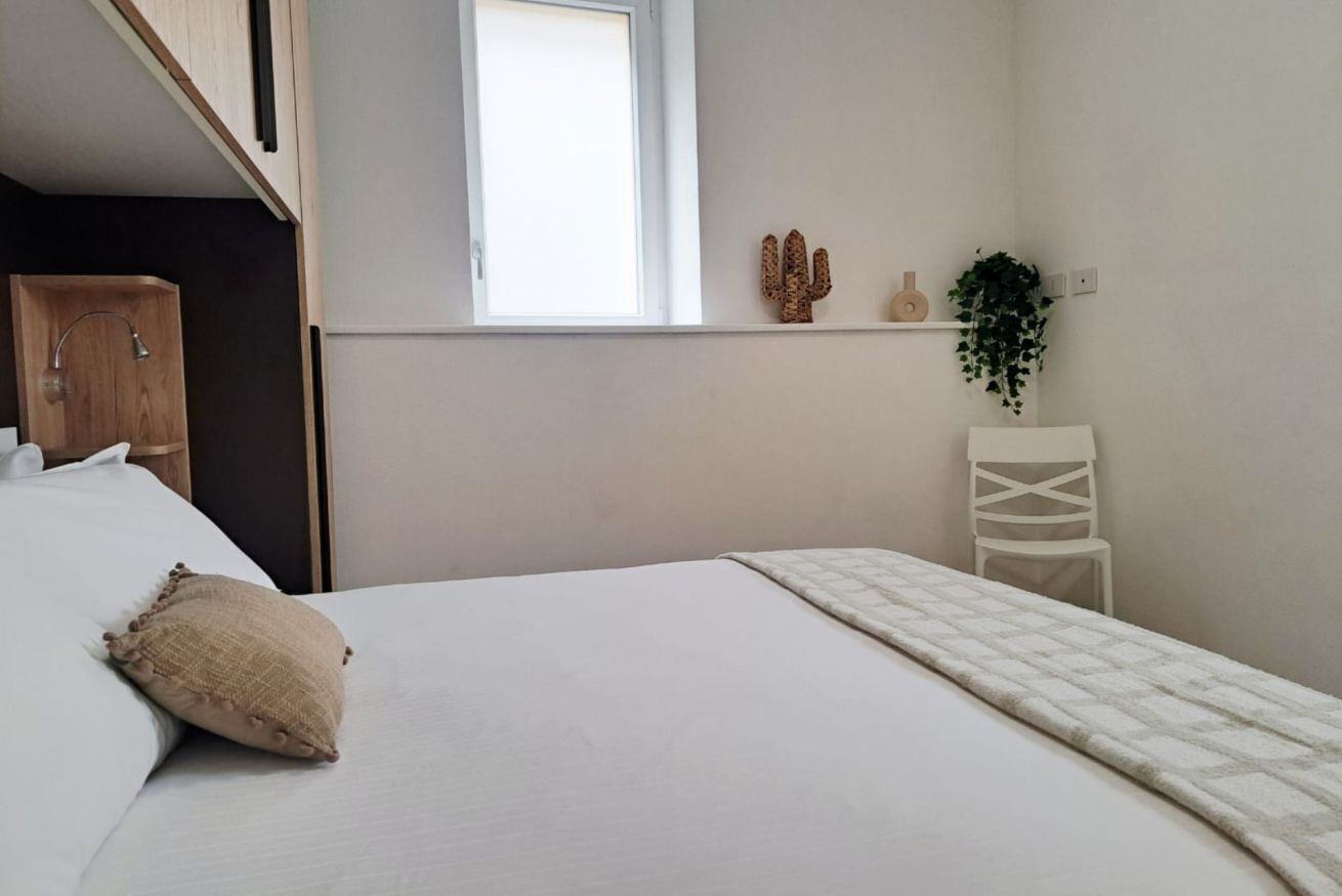 2 bedrooms, iron/ironing board