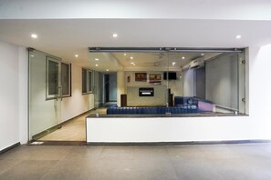 Lobby - Townhouse Central Bazar Road (Nagpur)