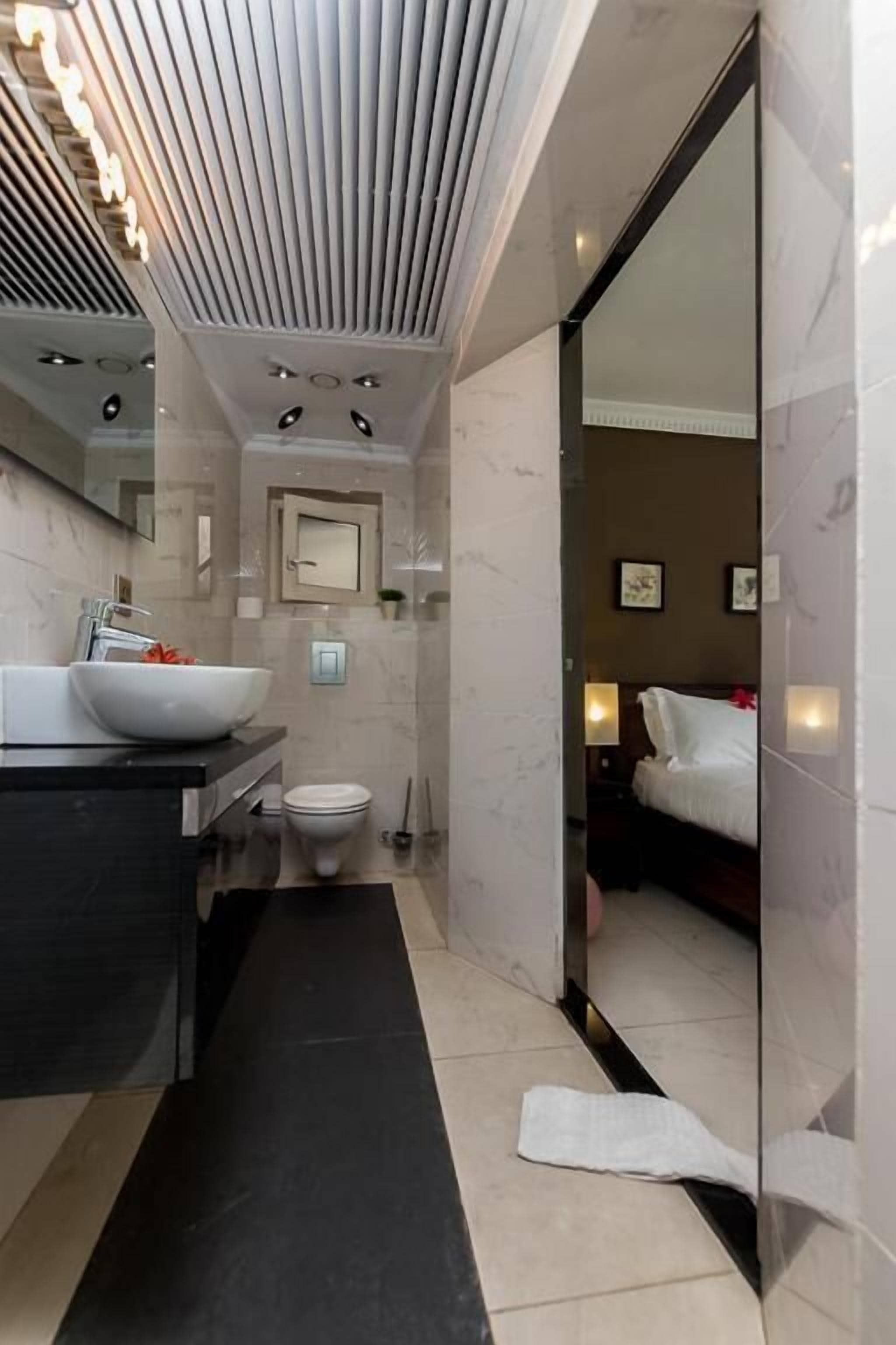 Apartment, 2 Bedrooms | Bathroom