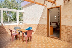 Outdoor dining - Palette Rajas Paradise Villa 3BHK (Madurai)