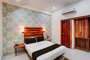 1 dormitorio, escritorio, ropa de cama