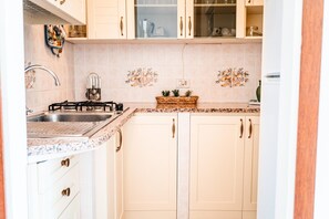 Interior - Charming Getaway Apartment (San Michele al Tagliamento)