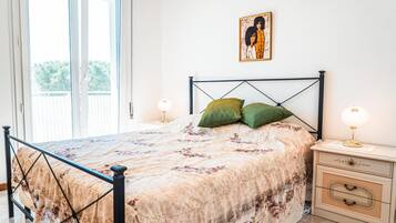 Lejlighed - 1 soveværelse - balkon - byudsigt | 2 soveværelser
