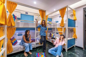 Room - goSTOPS Katra (Katra)