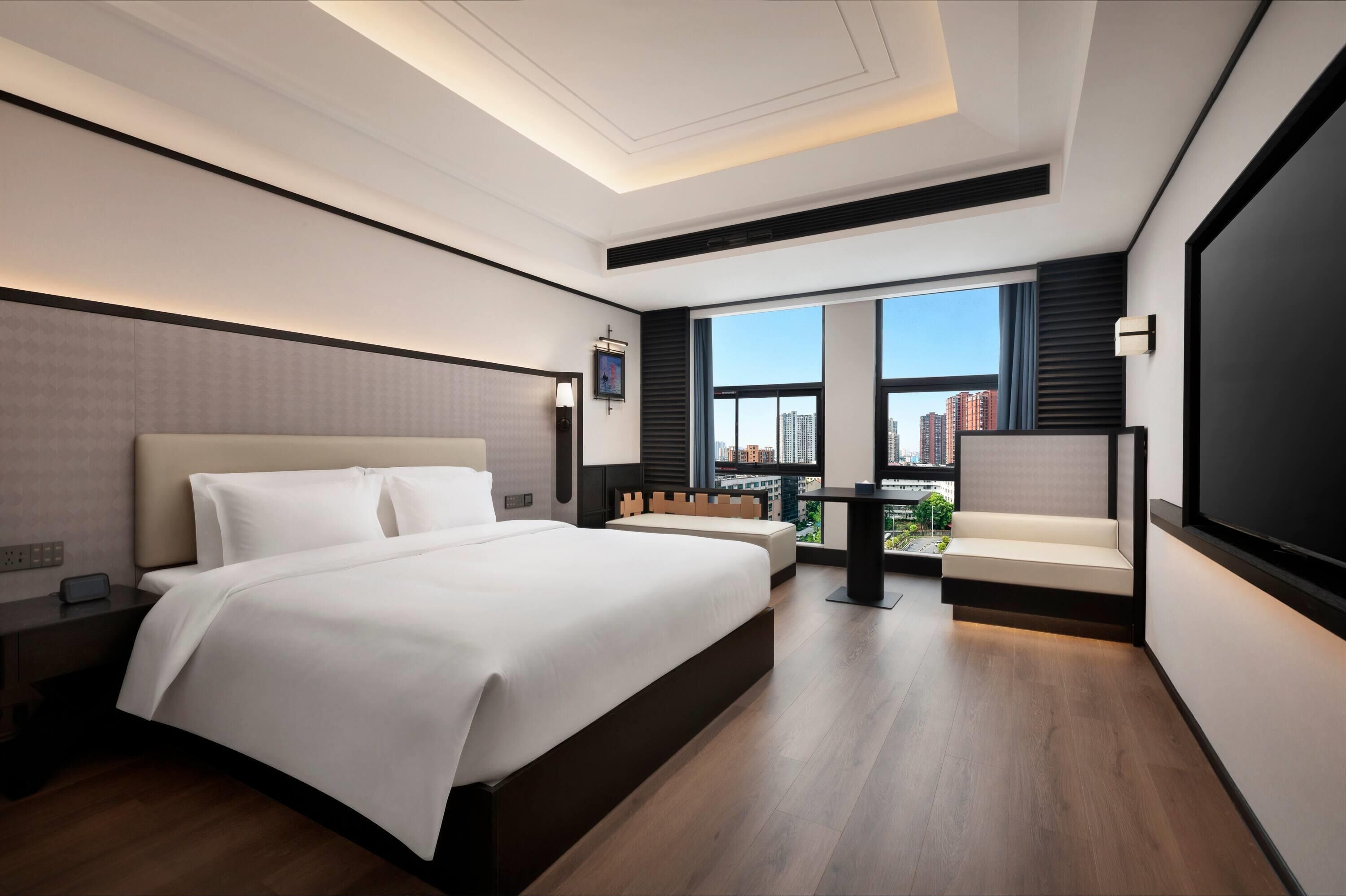Deluxe Room, 1 King Bed, Non Smoking