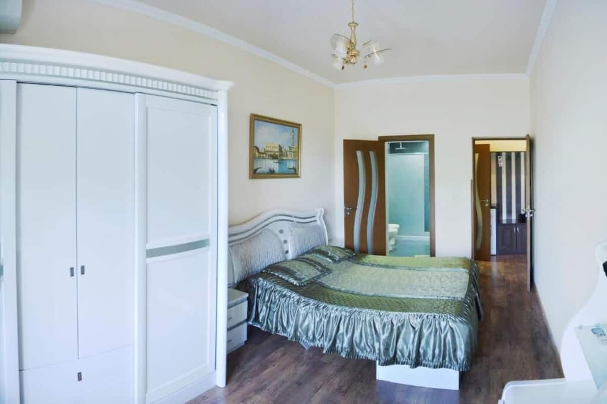 Family Room, Balcony, City View