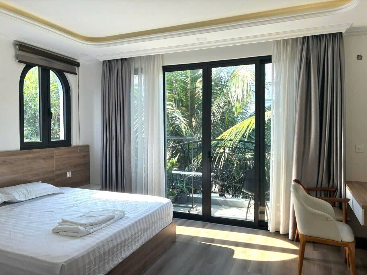 Villa, Courtyard View