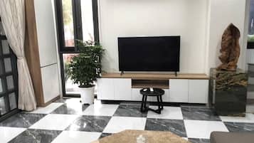 Villa, Courtyard View | Interior