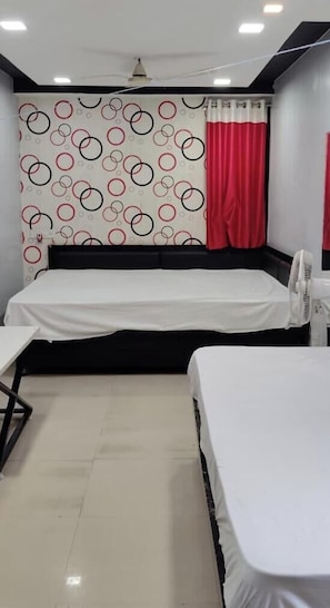 Family Room - Hotel Bagiya Restaurant (Harda)