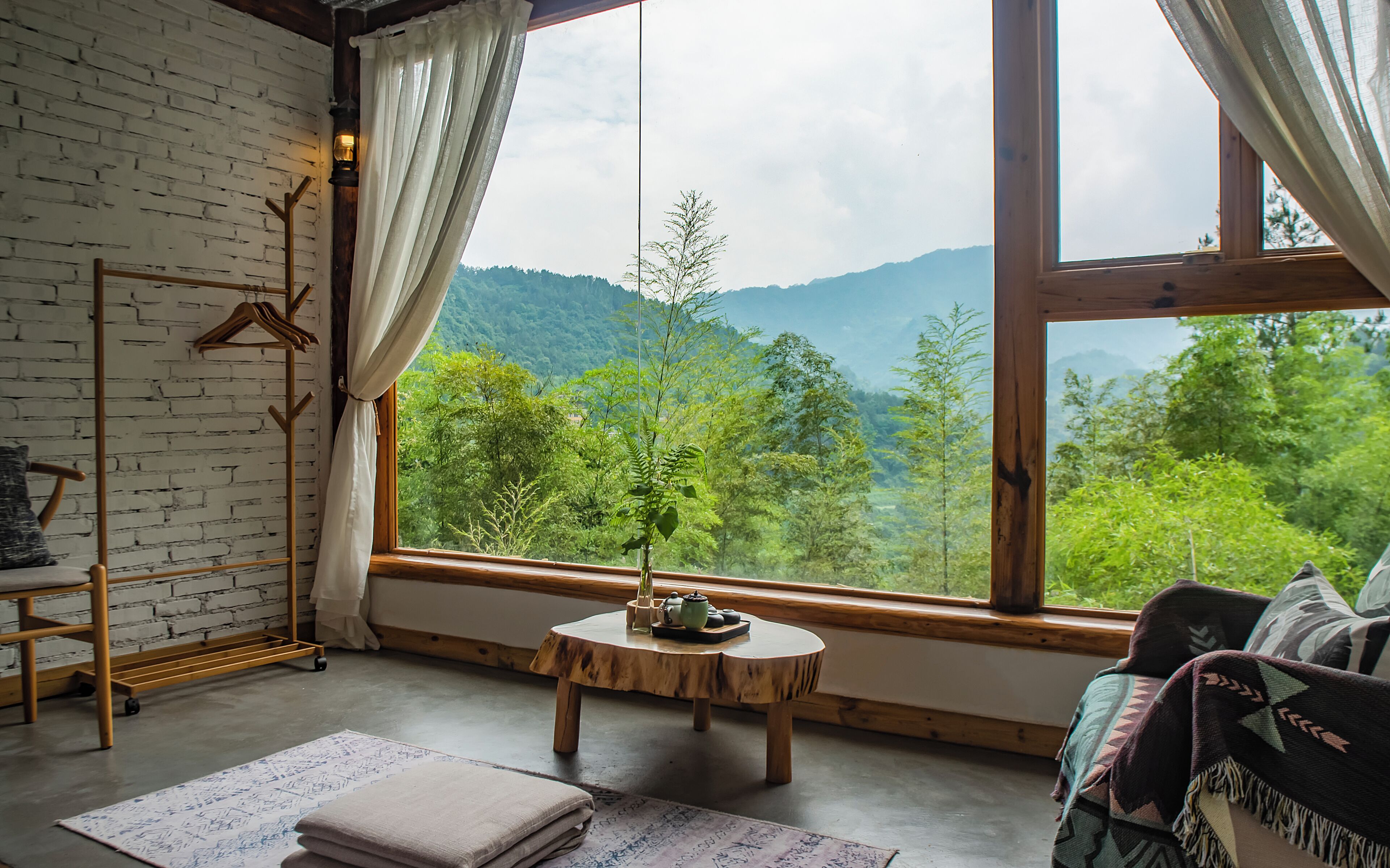 Superior Twin Room, Mountain View