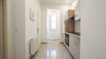 Basic Apartment | Private kitchen