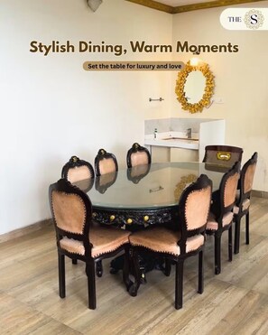Makan di kamar