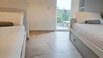 2 bedrooms, iron/ironing board