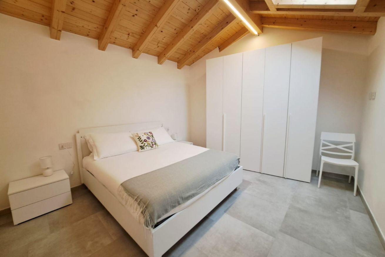 2 bedrooms, iron/ironing board