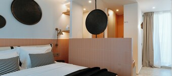 Aktaion Signature Suites